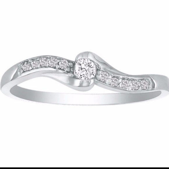 10K Promise Ring 11 Diamonds 1.12gms.  ~US Size 4 - Picture 3 of 4